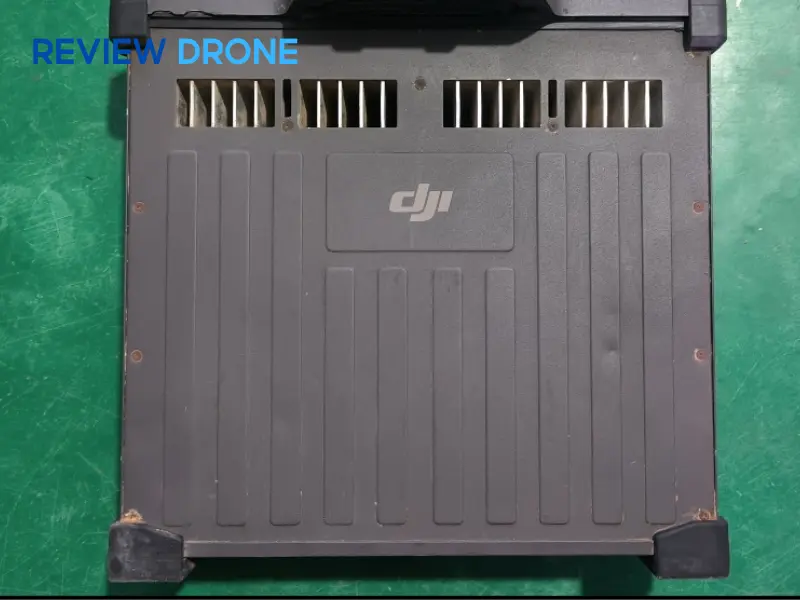 Pin bị phồng, sạc không đầy là dấu hiệu nên thay linh kiện Pin bị phồng, sạc không đầy là dấu hiệu nên thay linh kiện