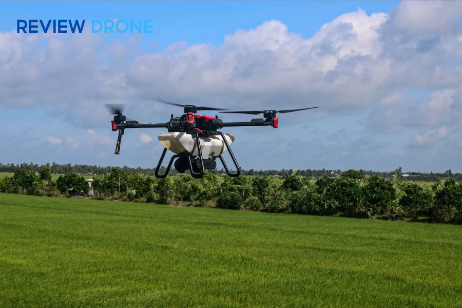 Review XAG P100: Drone Nông Nghiệp Có Đáng Đầu Tư?