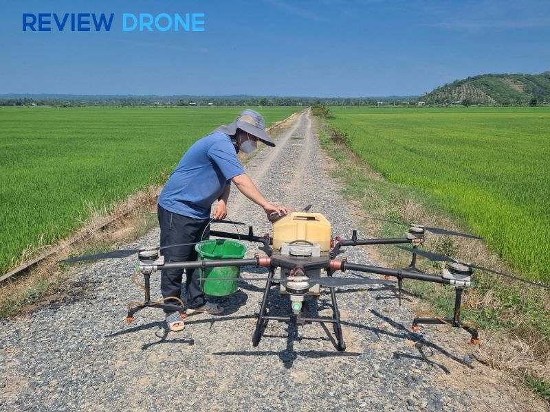 Các chi phí vận hành và bảo trì bắt buộc Các chi phí vận hành và bảo trì bắt buộc