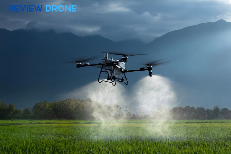 So Sánh DJI Agras T100 Và T40: Khác Biệt Gì?