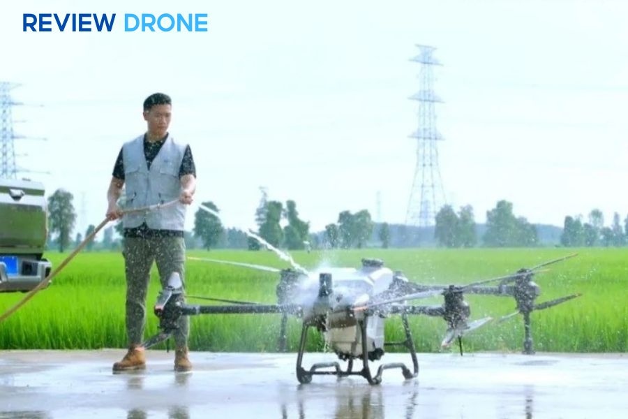 Dung dịch vệ sinh máy bay nông nghiệp: Chọn & Dùng đúng cách