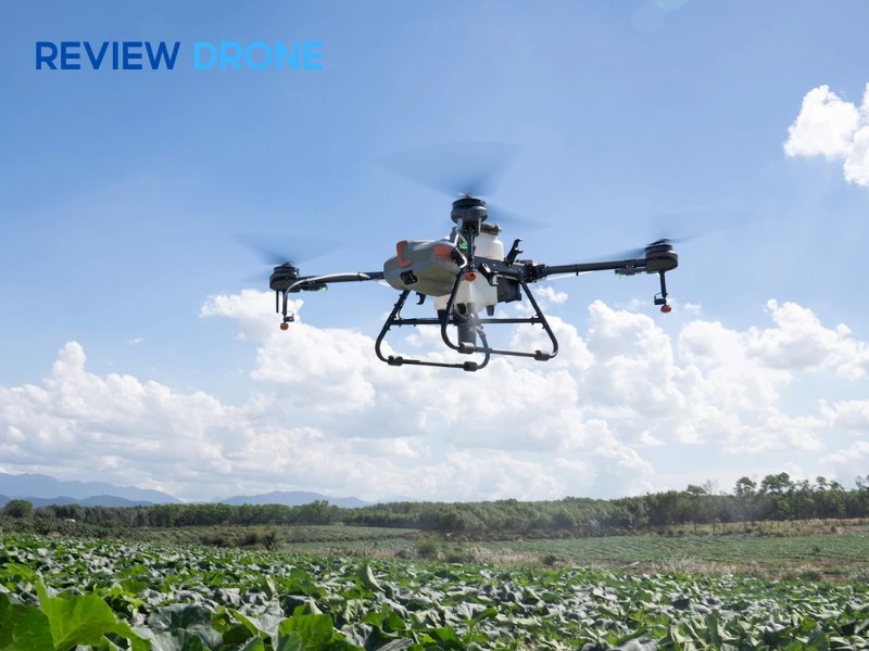 so sánh phương pháp phun thuốc truyền thống và drone