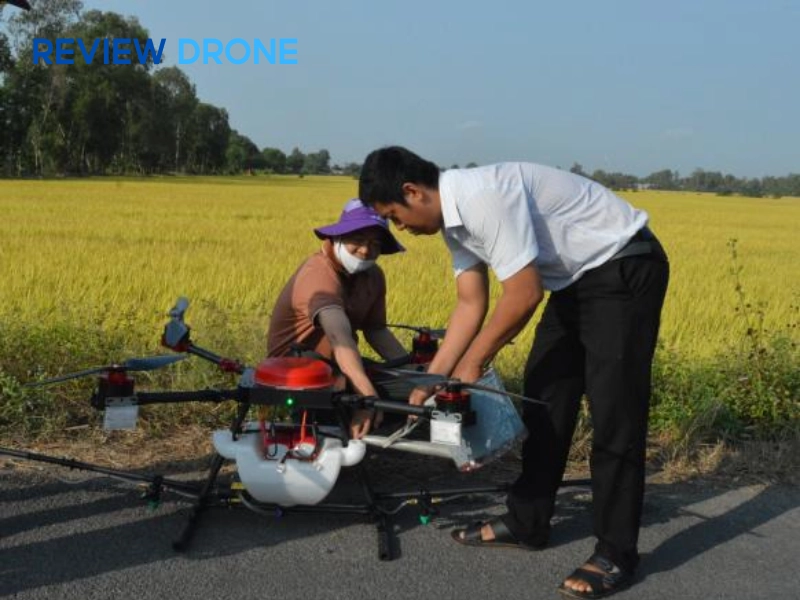 Chuẩn bị kiểm tra máy bay trước khi bay