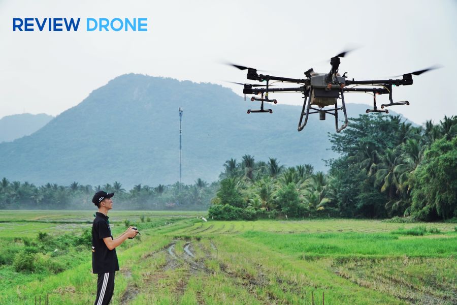 Học Sửa Máy Bay Phun Thuốc: Lộ Trình Trở Thành Kỹ Thuật Viên